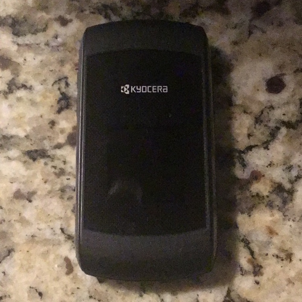 Kyocera flip phone